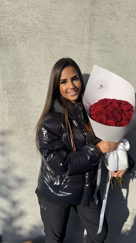 Bouquet de 30 Roses Rouges – Raffinement et Générosité